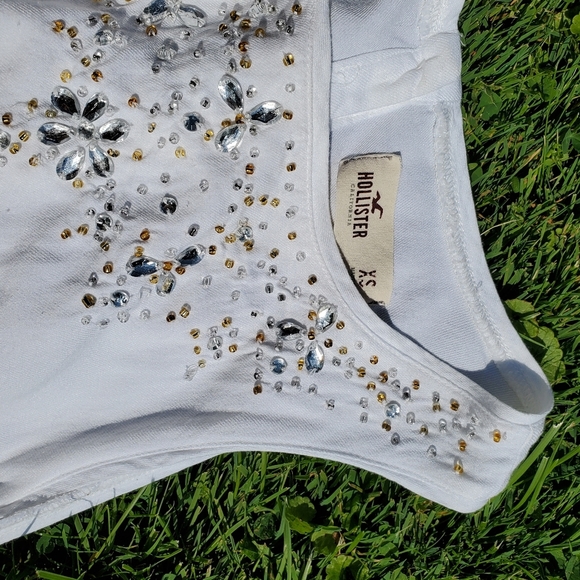 Hollister Top XS White with Jeweled Neckline - Picture 2 of 3